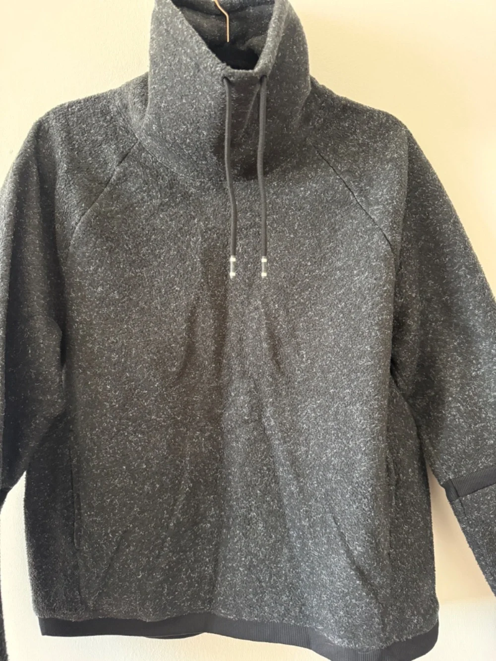 Nike Technical Fleece Funnel Neck Pullover – Black Gray – M